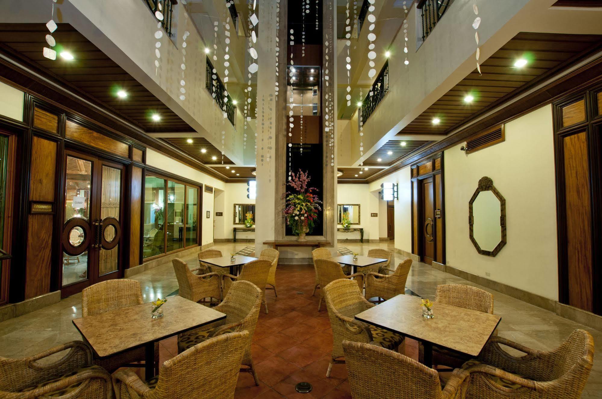 The Legend Palawan Hotel Puerto Princesa Exterior foto