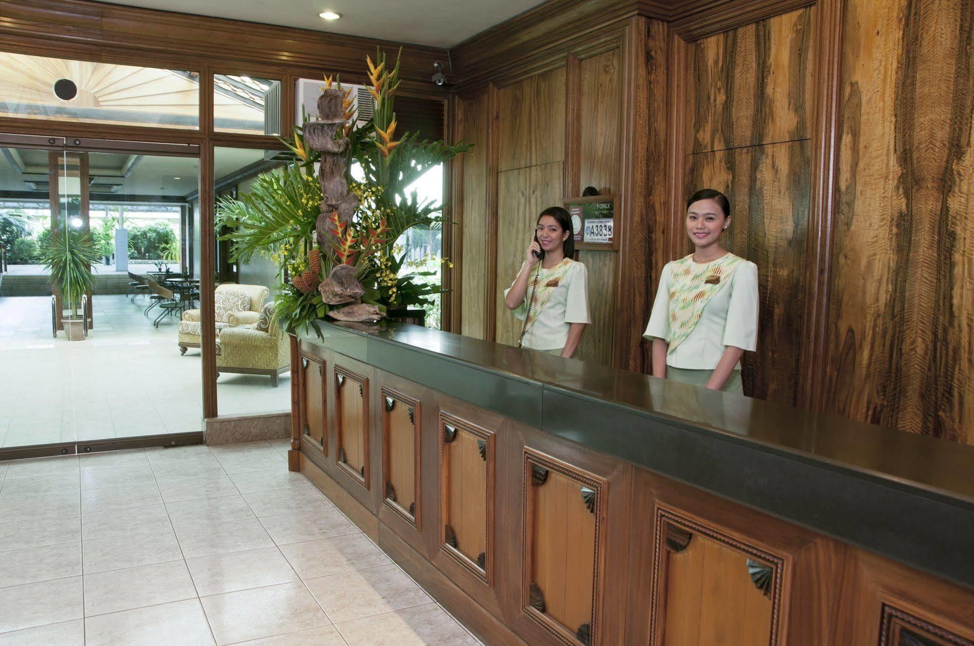 The Legend Palawan Hotel Puerto Princesa Exterior foto