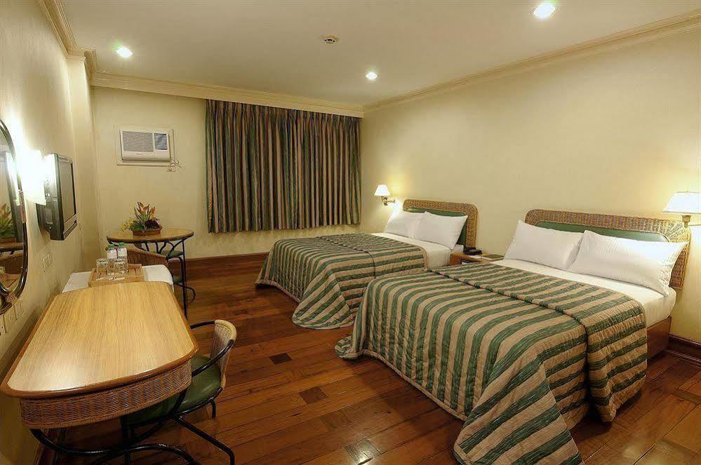 The Legend Palawan Hotel Puerto Princesa Exterior foto